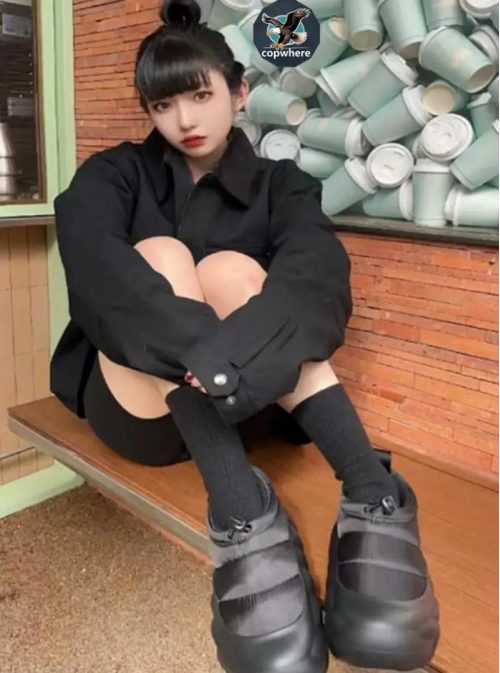 Design Puffer Slip-on Casual Sneakers Black