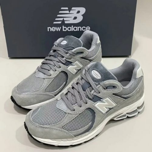 New Balance 2002R Chunky Sneakers Gray