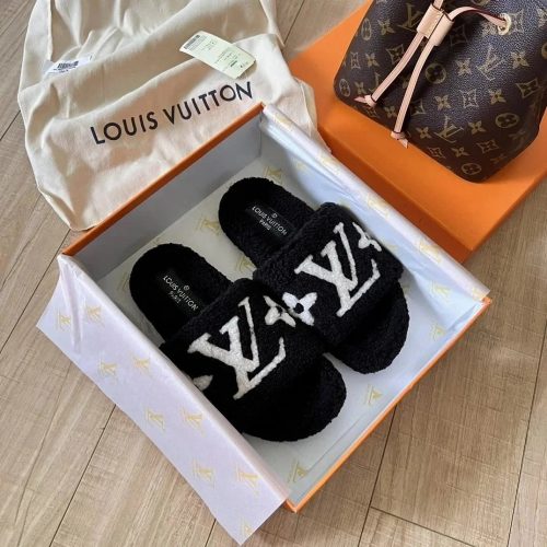 Louis Vuitton LV Shearling Slides Cozy Slippers Black