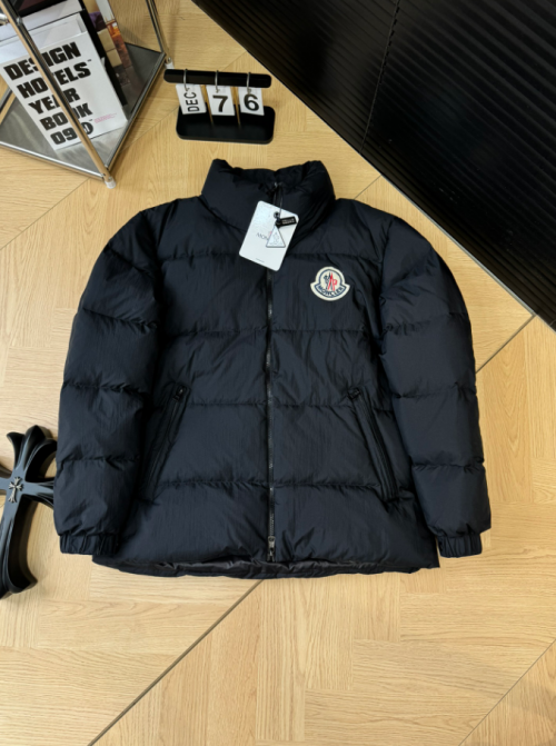 Moncler Acorus Lightweight Puffer Jacket Black