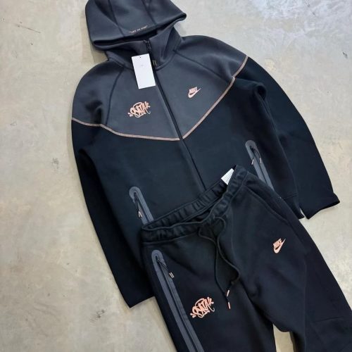 Nike Tech Fleece sporty Tracksuit Set Black