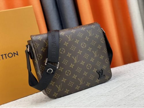 Louis Vuitton LV District PM Monogram Canvas Messenger Bag Brown