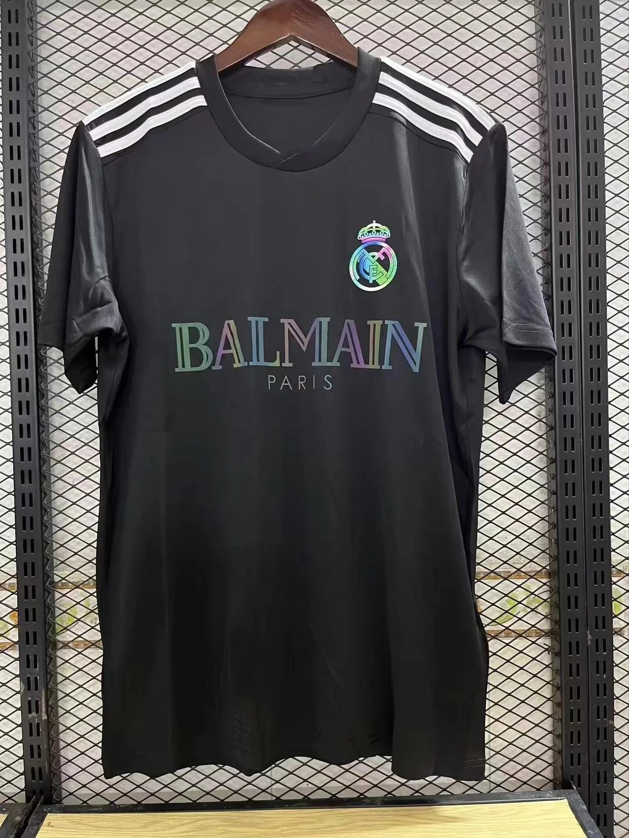 皇马黑色特别版 皇马黑色特别版