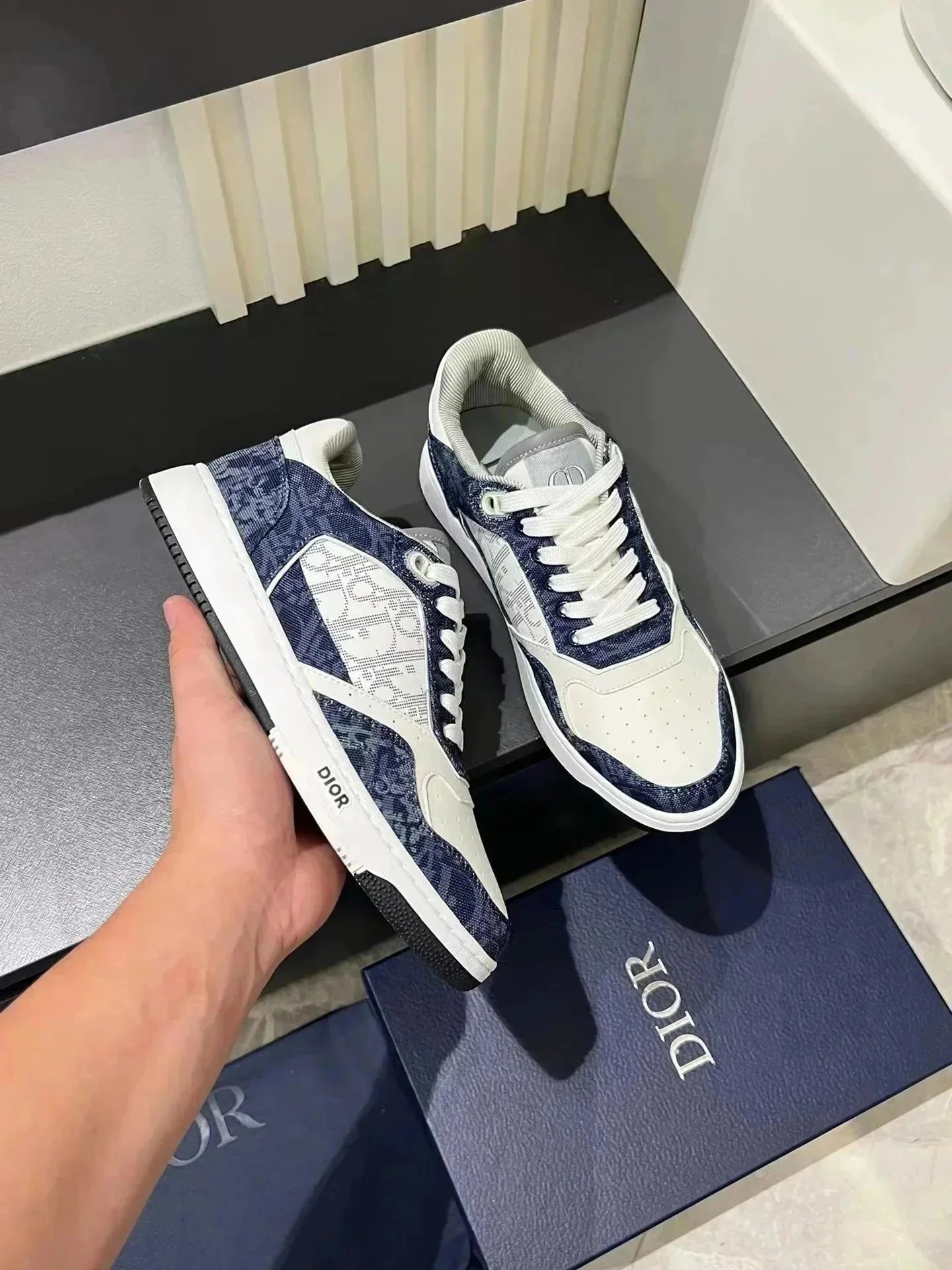 012 012