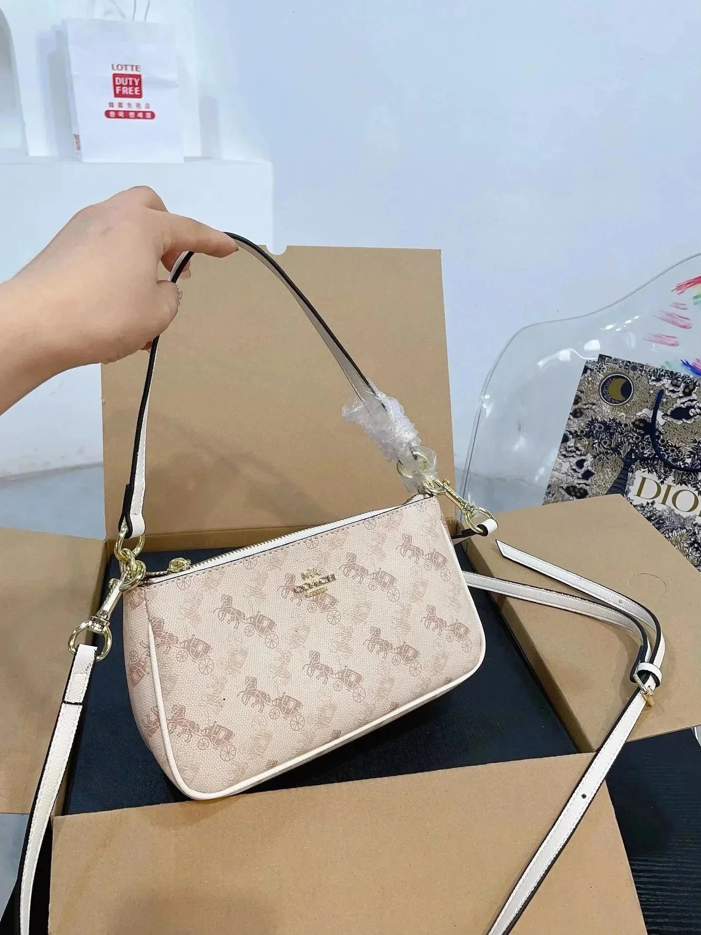 9 9