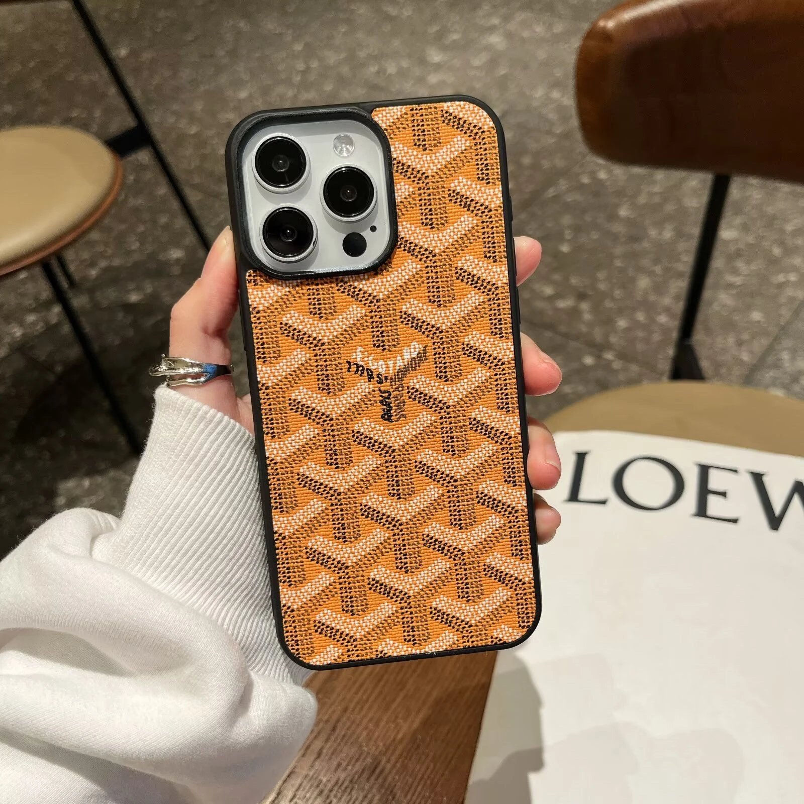 9 9
