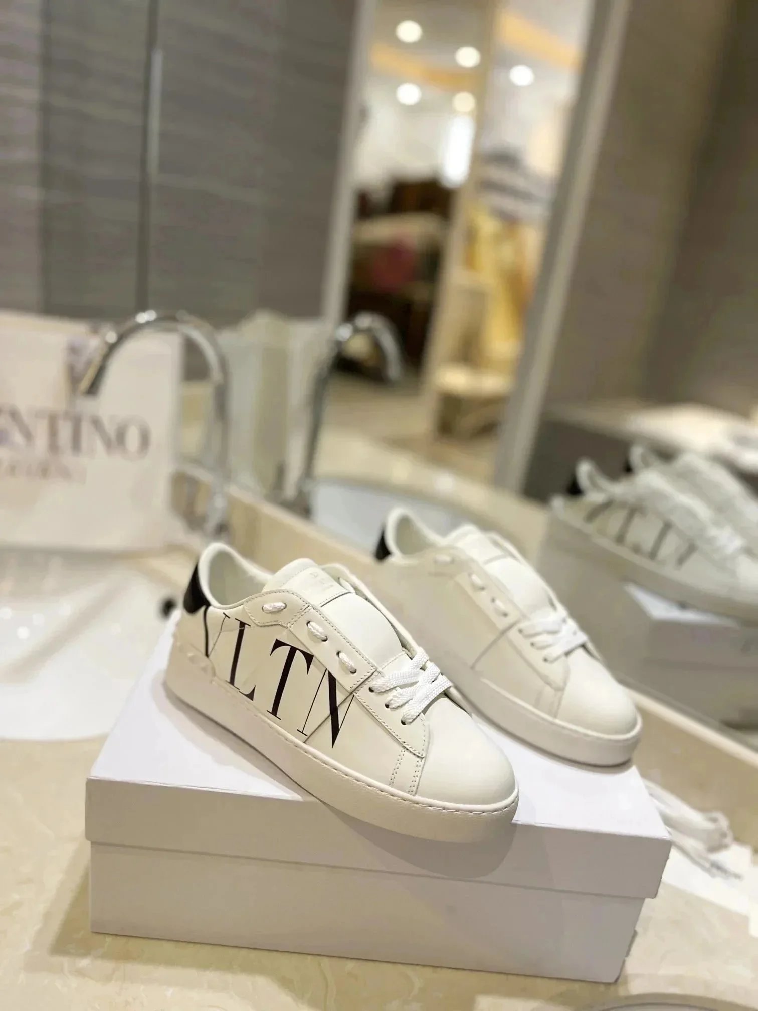 7 7