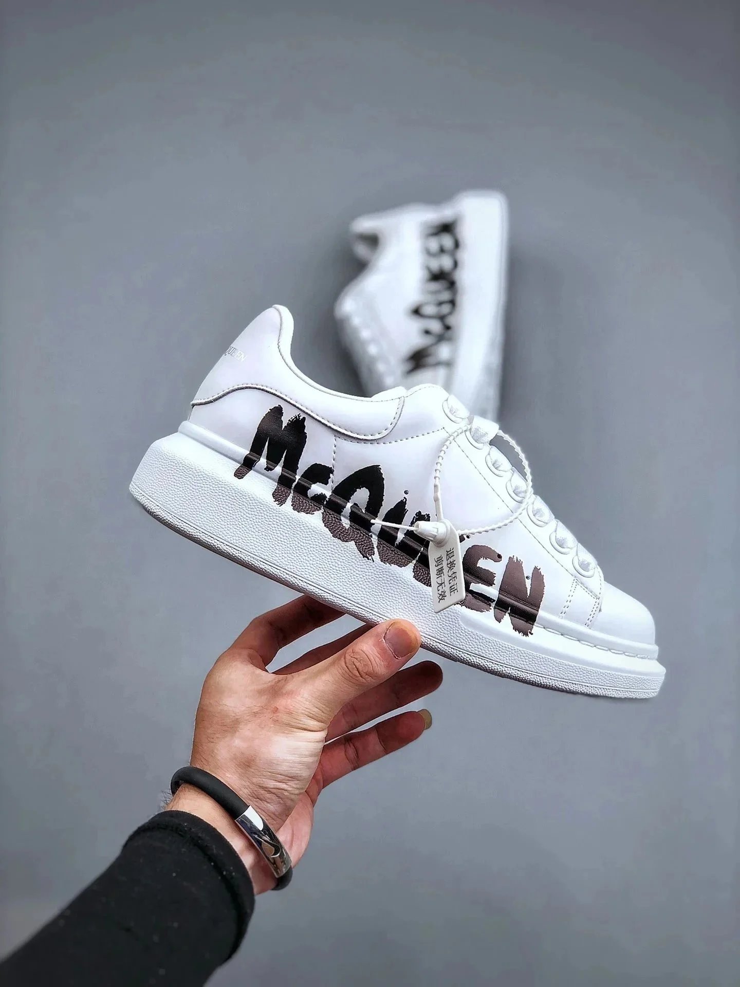 9 9