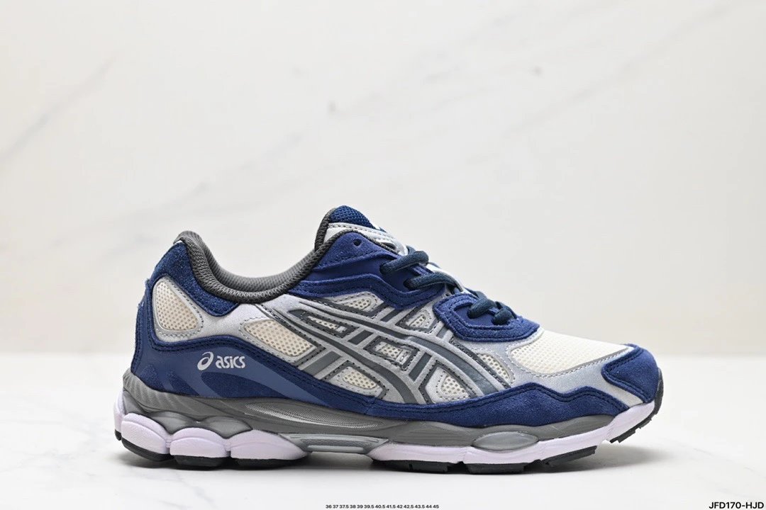 3 3
