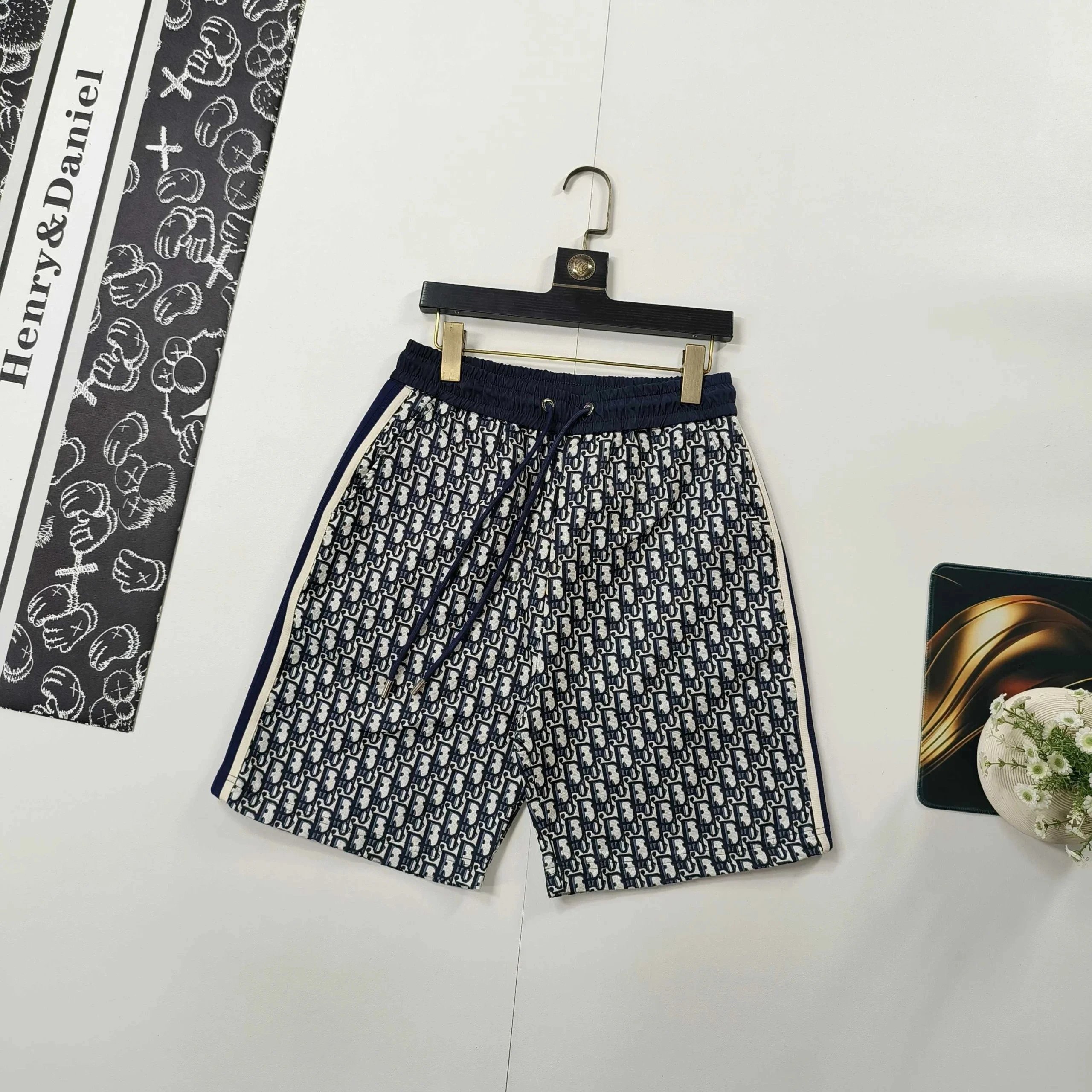 深蓝色 深蓝色