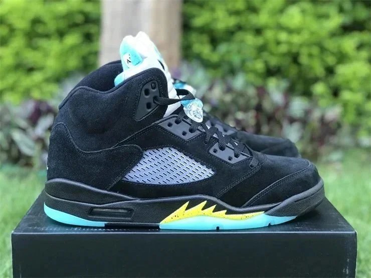 25 25