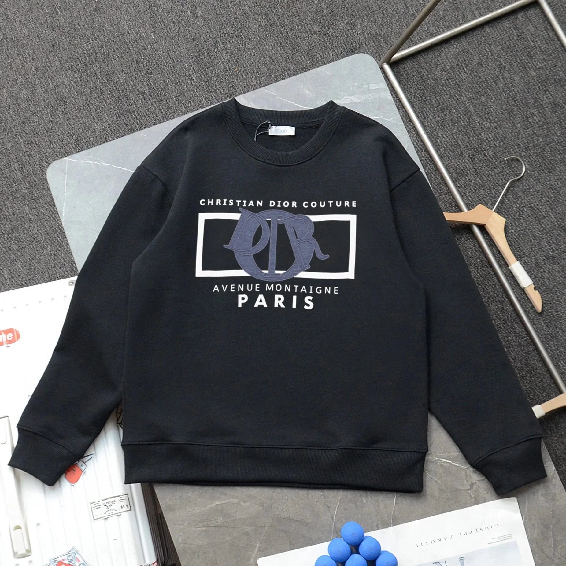 18 18