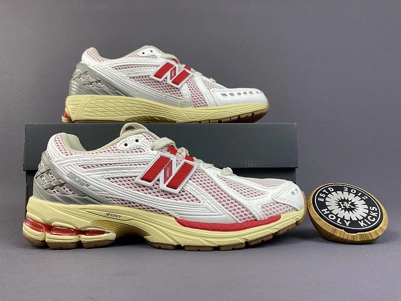 7 7