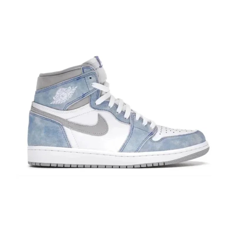 Hyper Royal Smoke Grey 555088-402