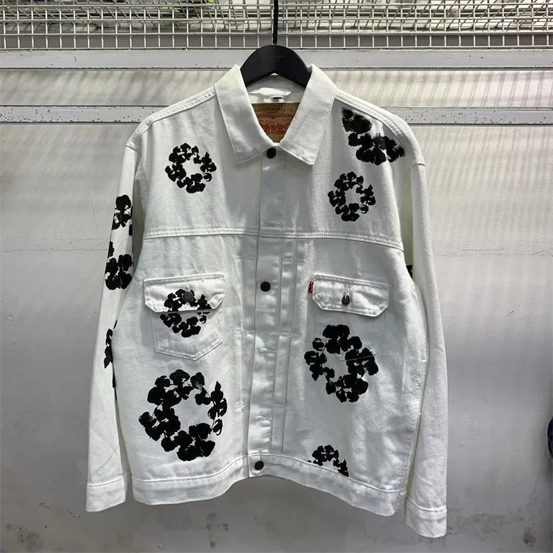 白色