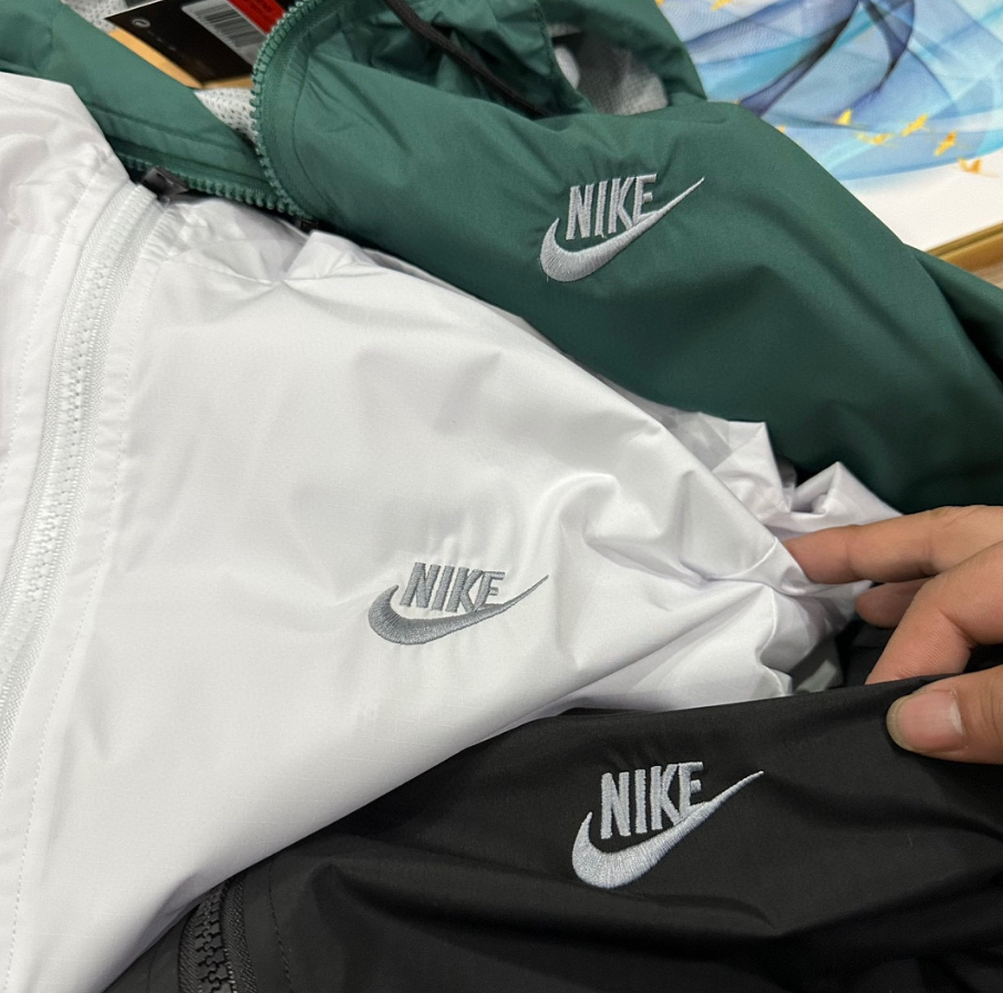 C-2白色