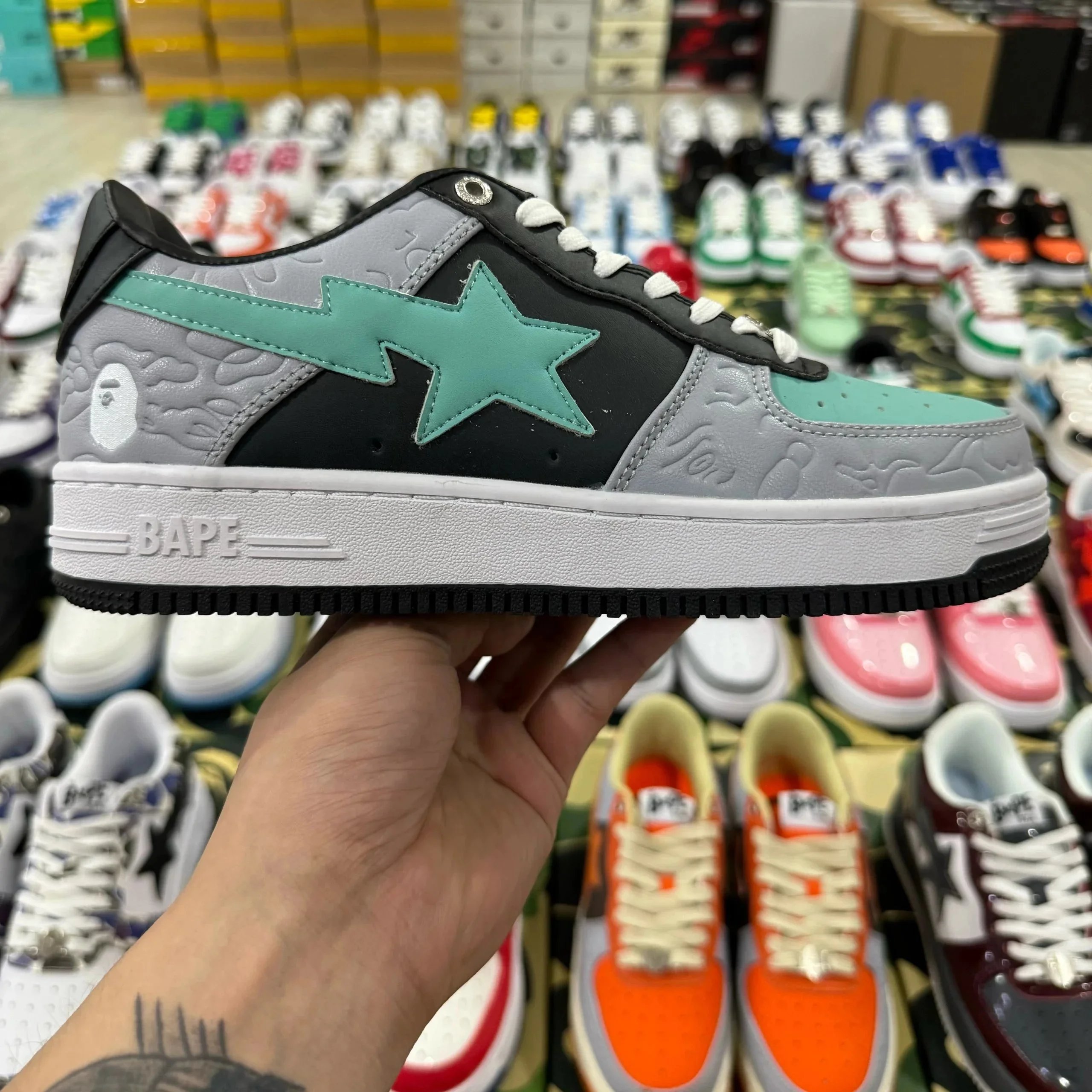 绿黑灰 绿黑灰