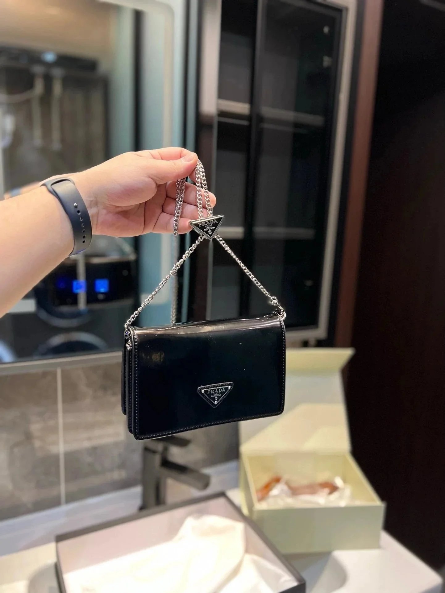 050404020-黑色(Size:19*10cm) 050404020-黑色(Size:19*10cm)