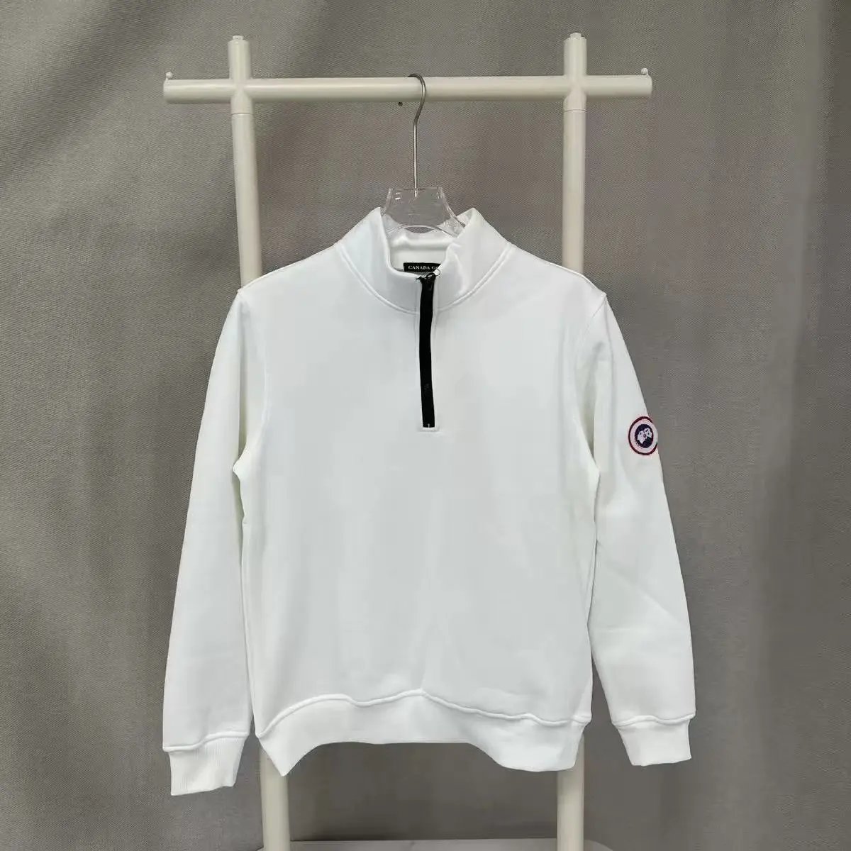 Canada Goose卫衣白色(加绒半拉链) Canada Goose卫衣白色(加绒半拉链)