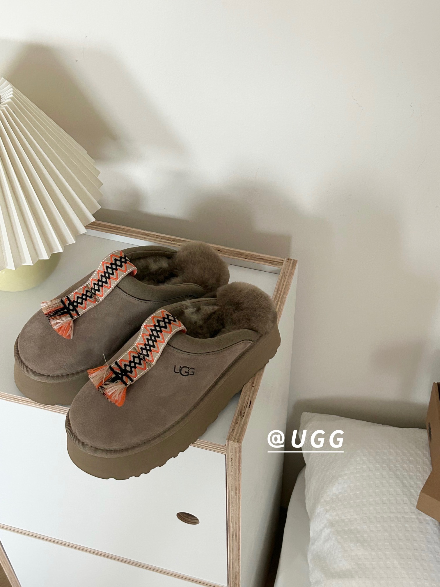 7 7