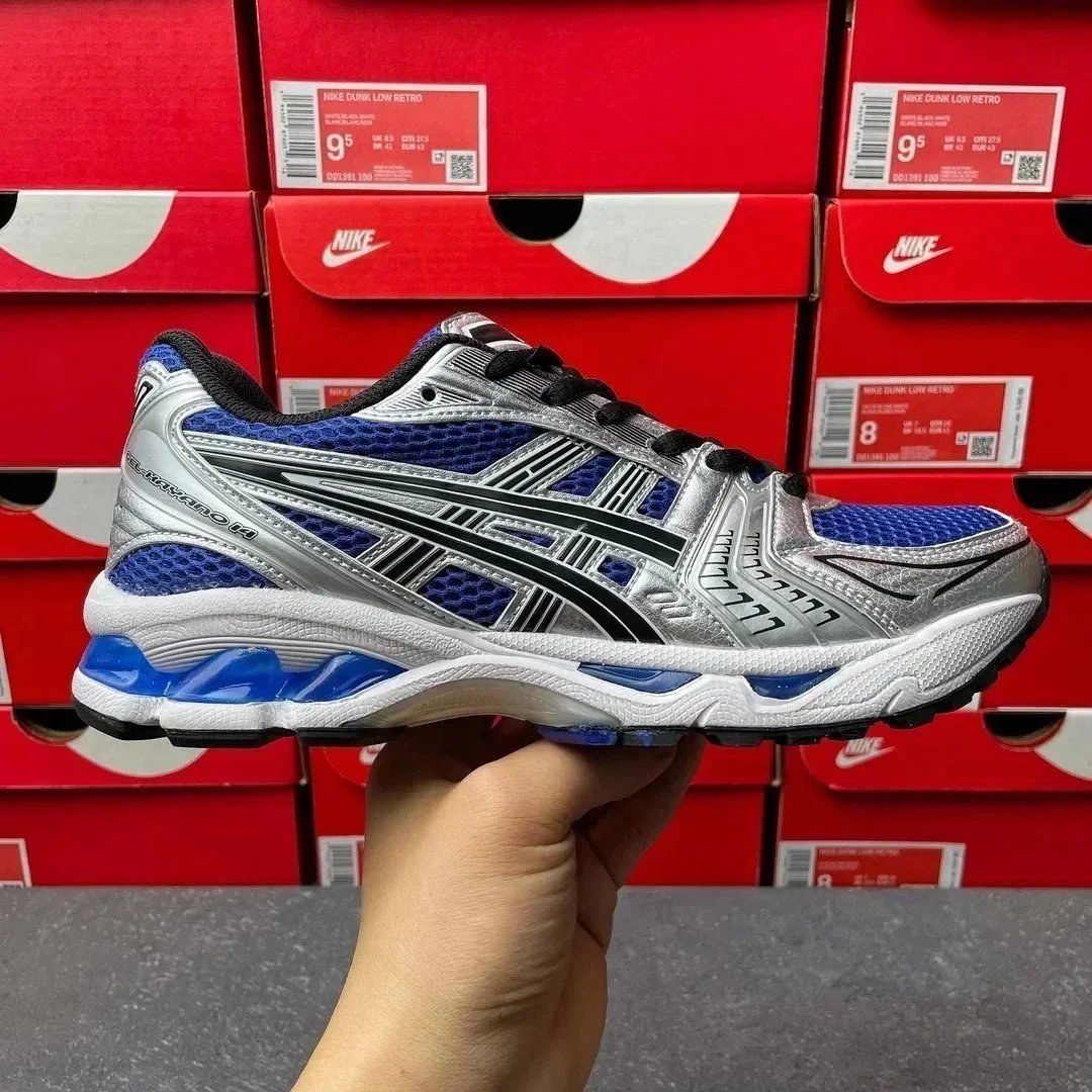 9 9