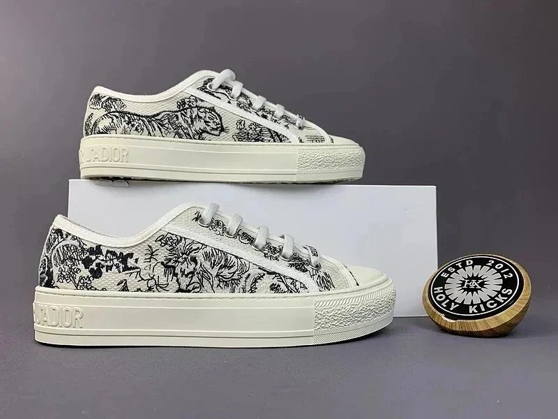 06 06