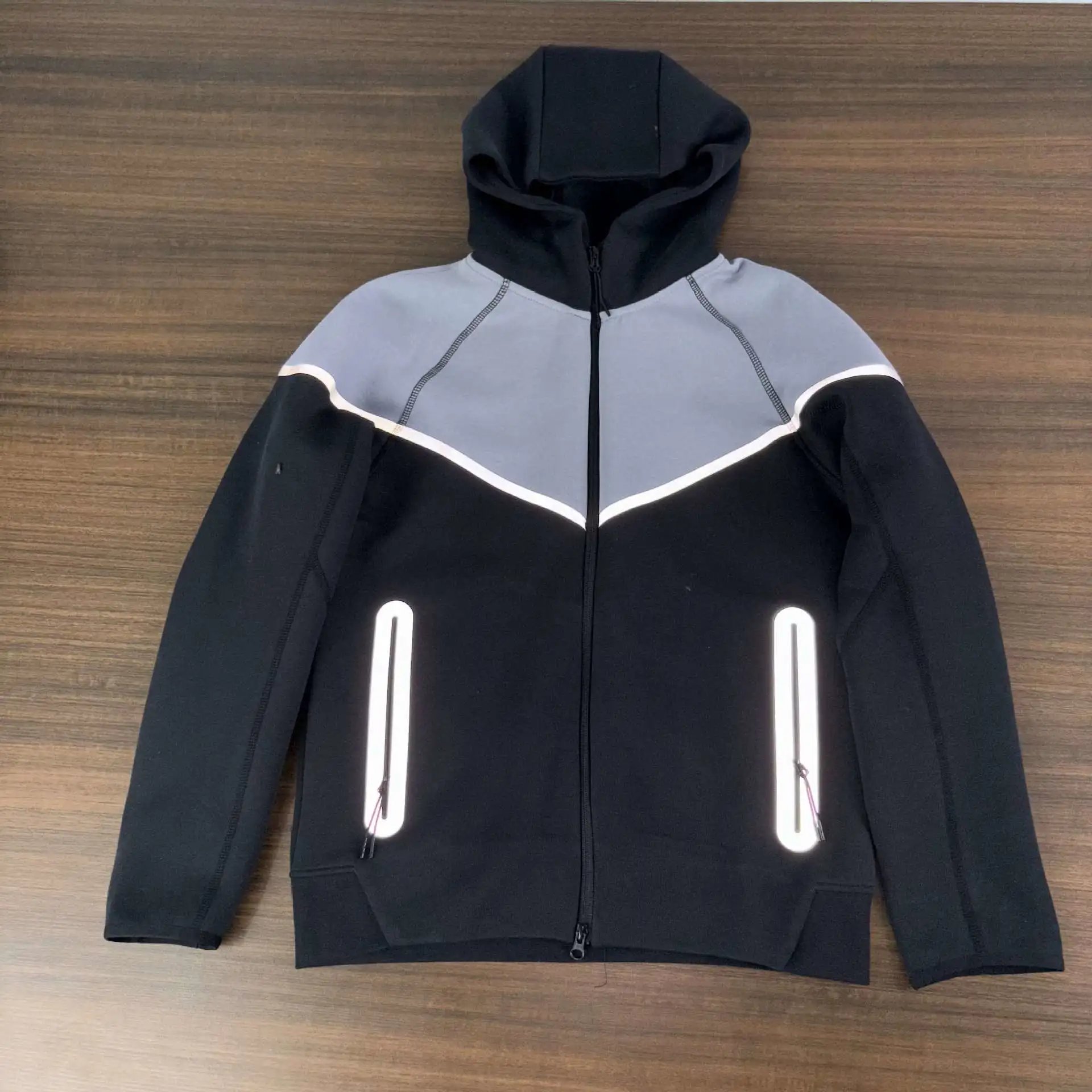 黑拼奶灰色上衣 黑拼奶灰色上衣