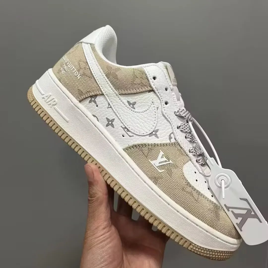 4 4