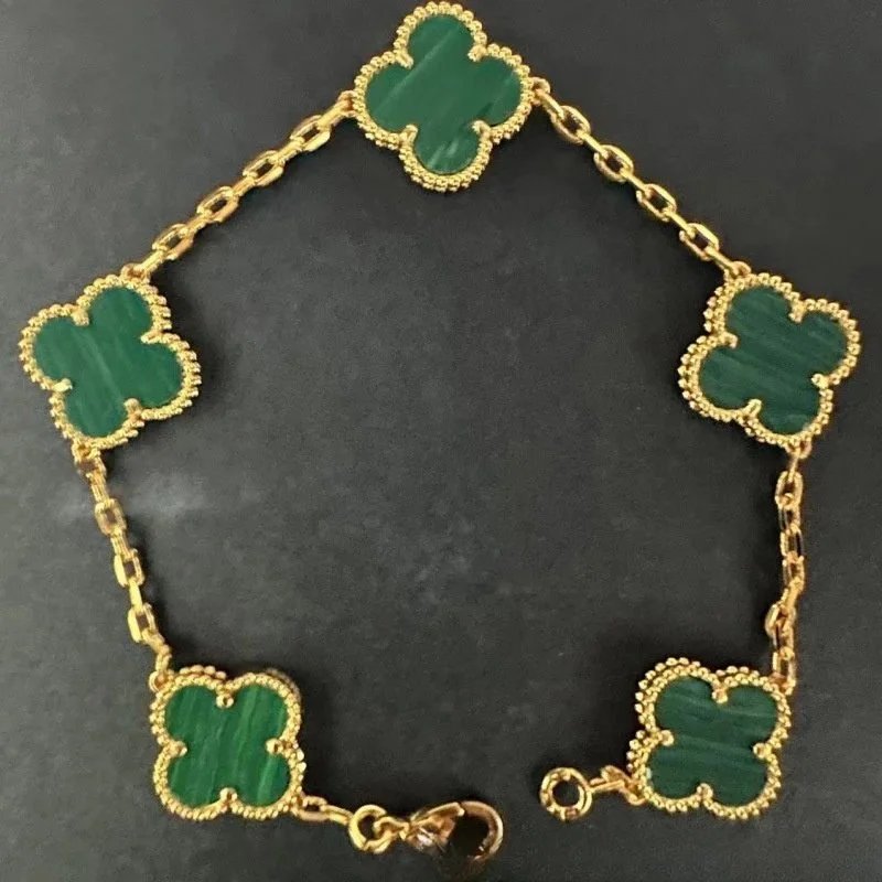7 7