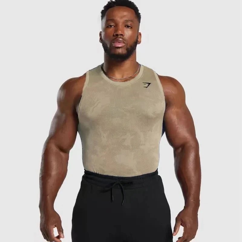 32 32