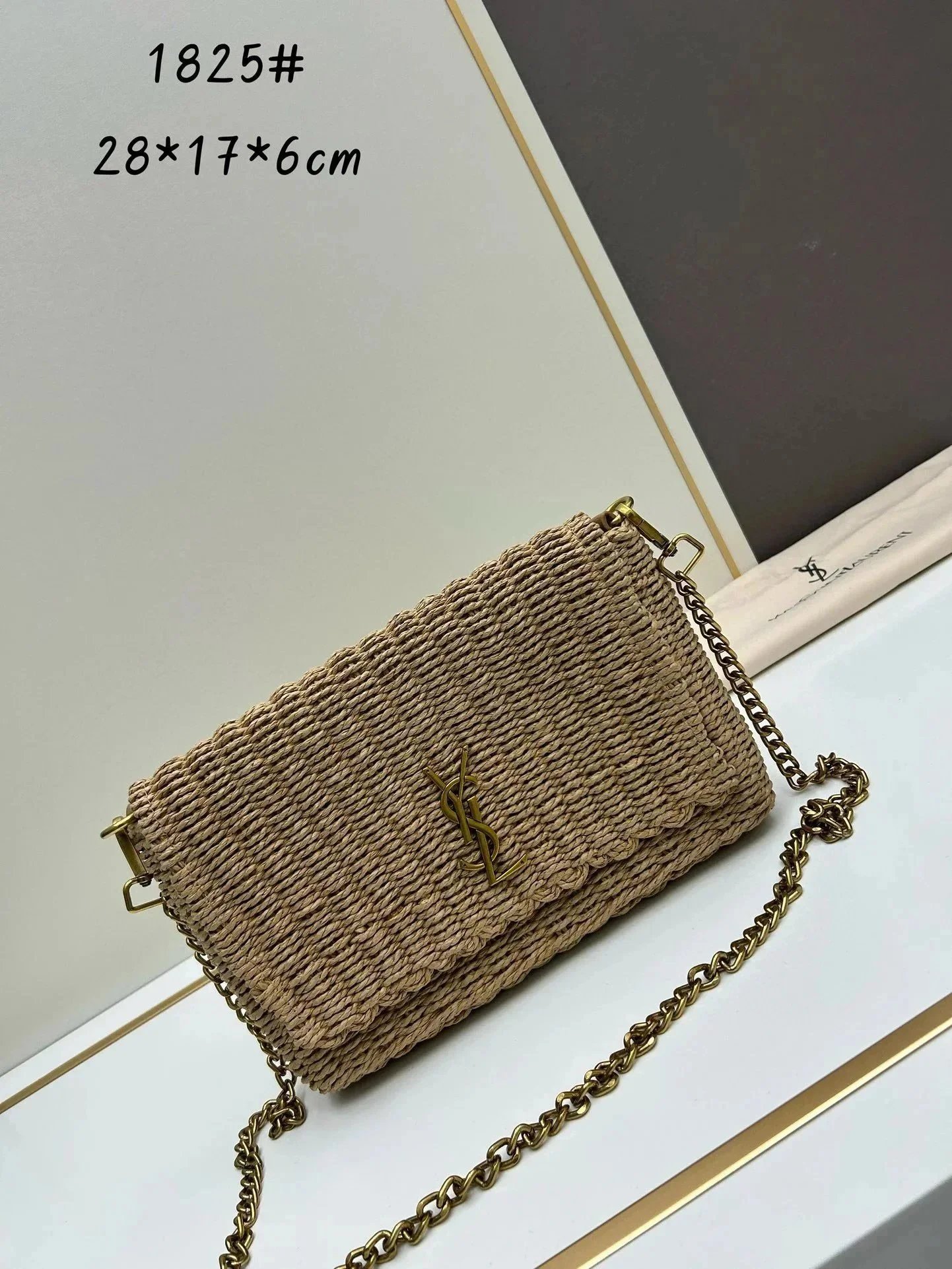 033 033