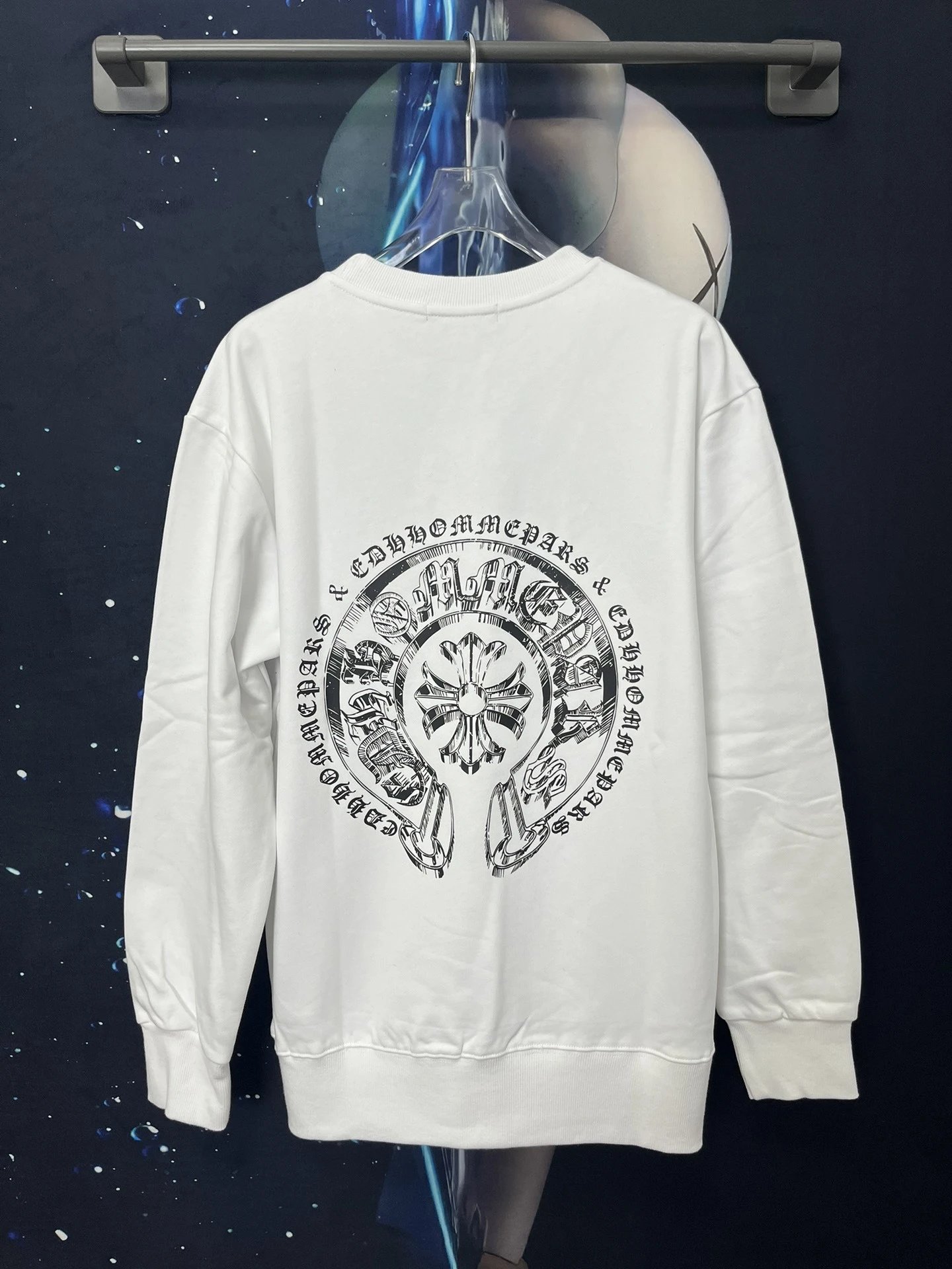 8 8