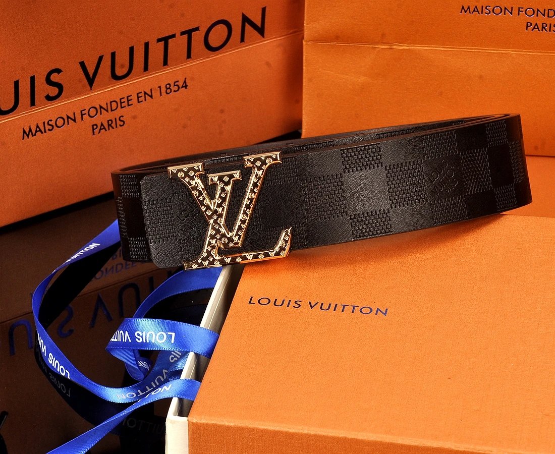 3 3